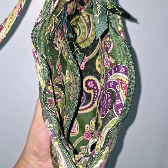 💚 Vera Bradley quilted small purse in green paisley and plaid pattern - Picture 6 of 11